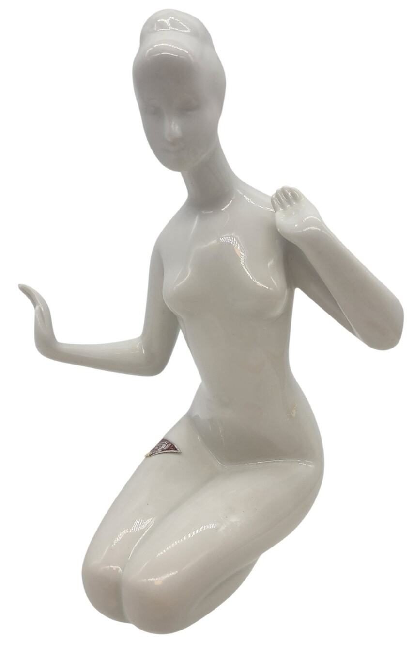Vintage Royal Dux Czechoslovakia White Porcelain Nude Woman Kneeling Figurine